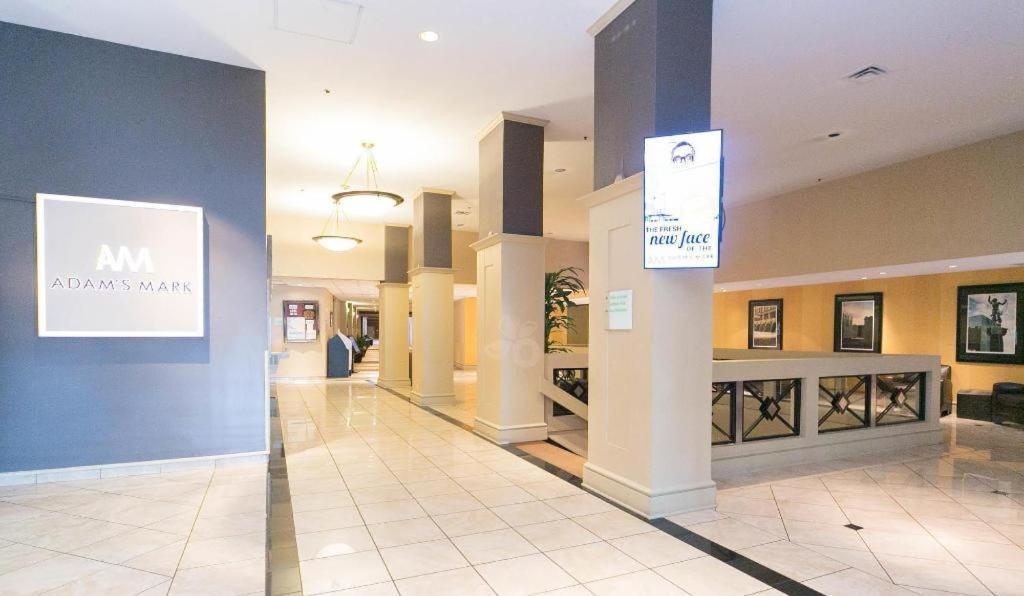 Adam'S Mark Hotel & Conference Center Kansas City Exterior photo