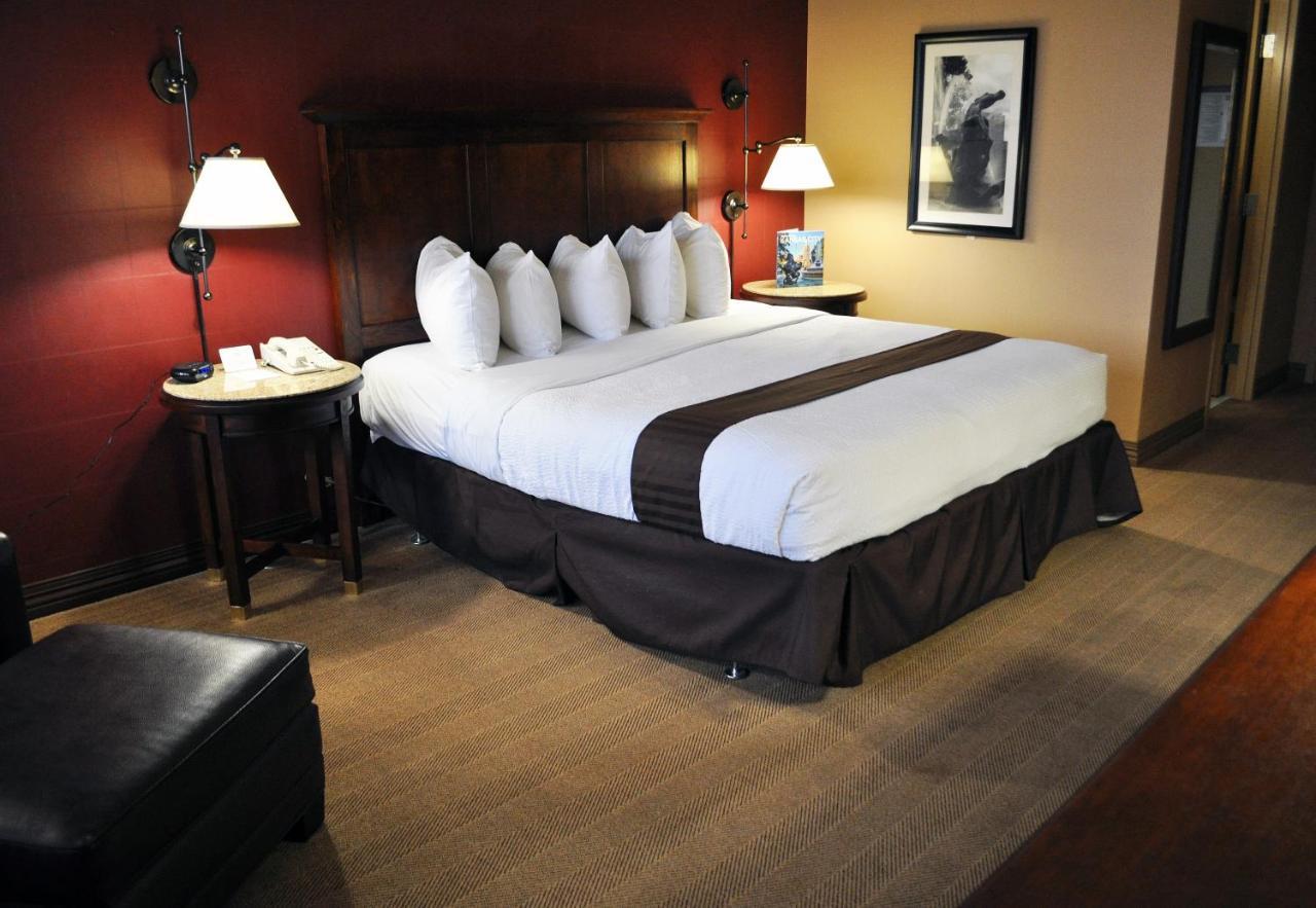 Adam'S Mark Hotel & Conference Center Kansas City Exterior photo