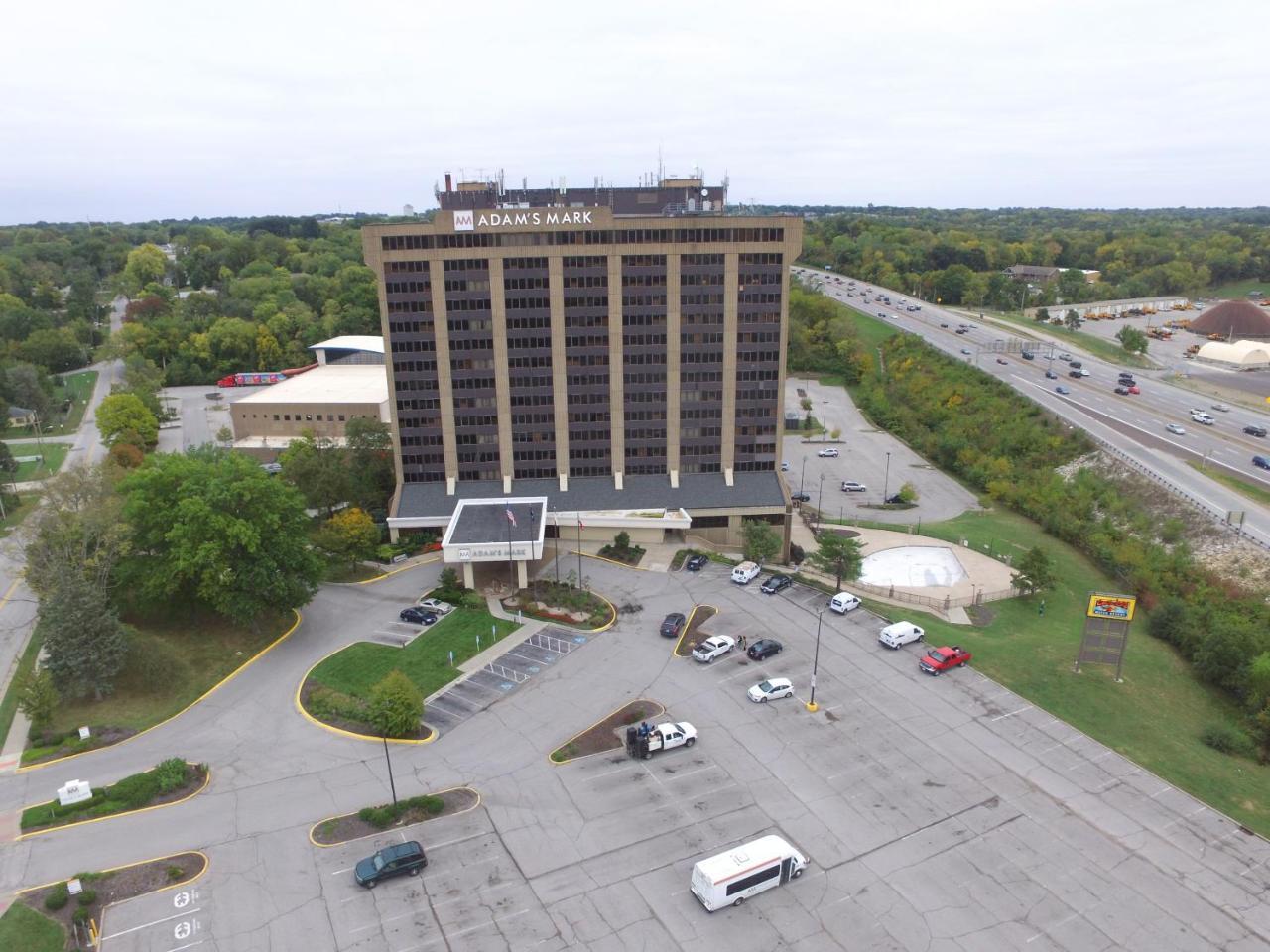 Adam'S Mark Hotel & Conference Center Kansas City Exterior photo