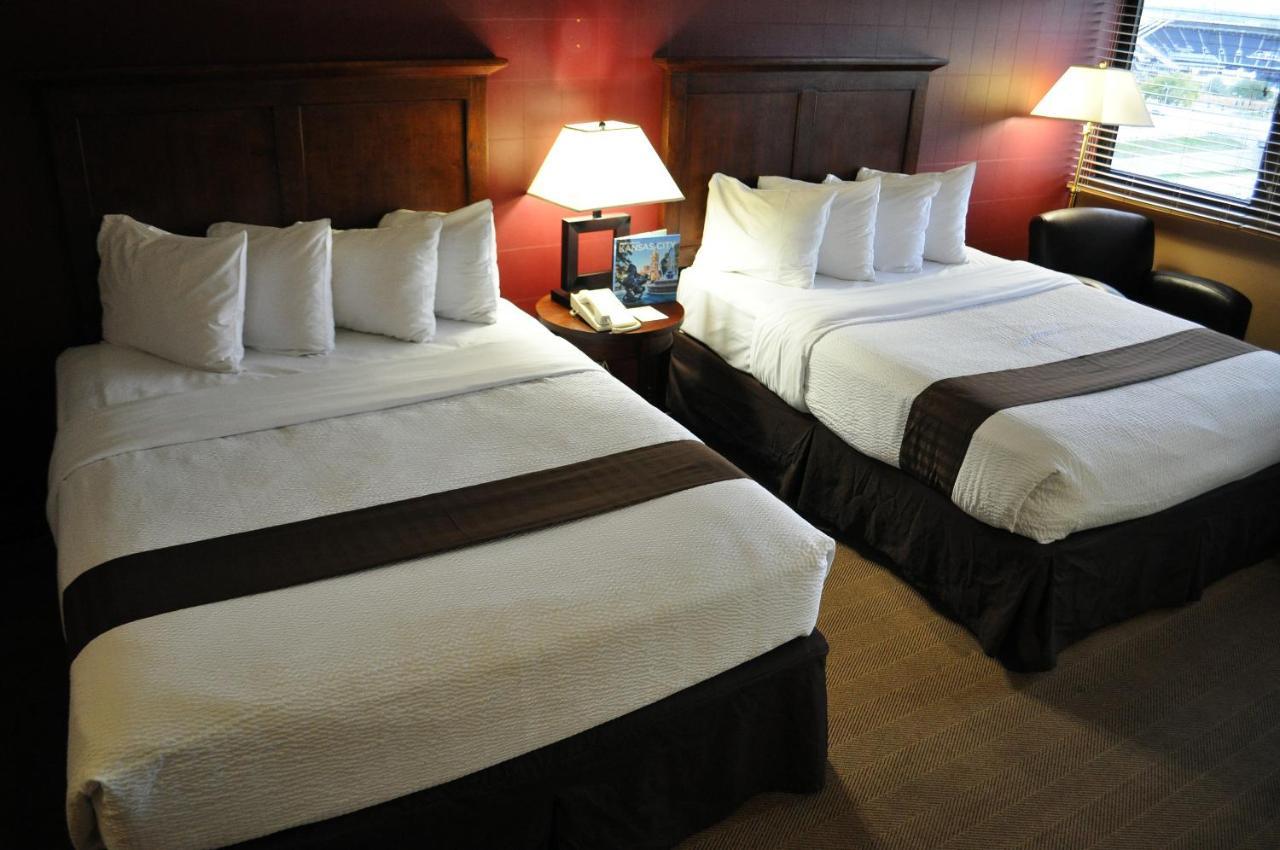 Adam'S Mark Hotel & Conference Center Kansas City Exterior photo